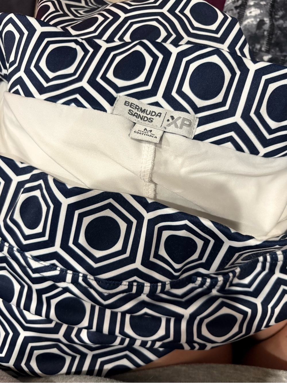 Champion Assorted Brands Activewear Box Medium - Picture 10 of 16